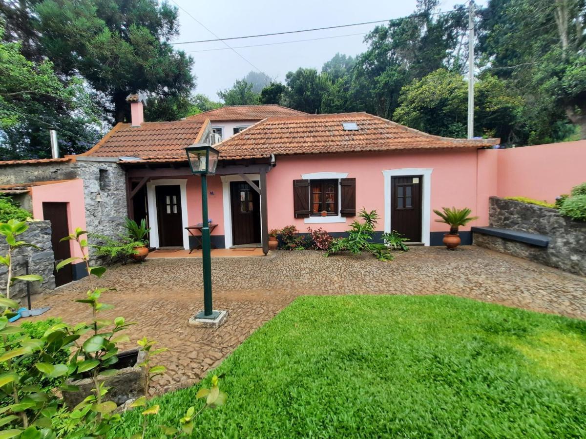 Casa Rosa Villa Camacha  Exteriör bild